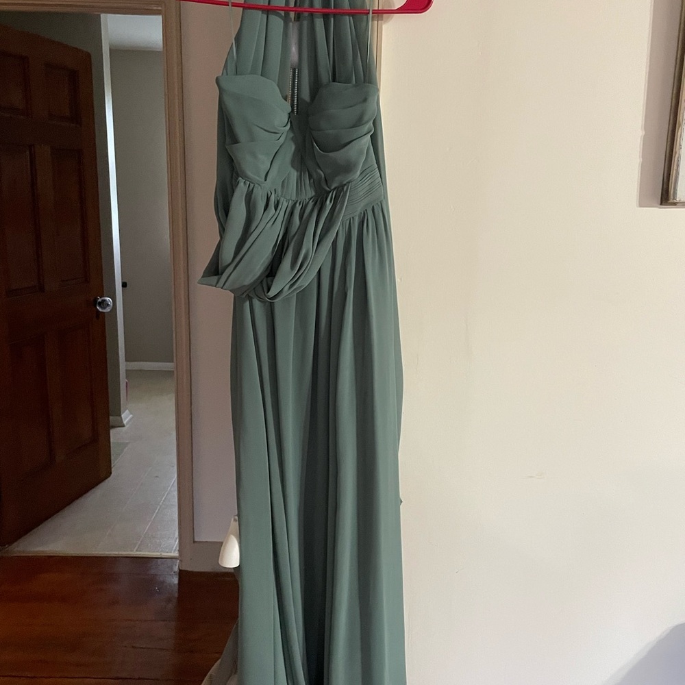 Elegant Green Bridesmaid Gown